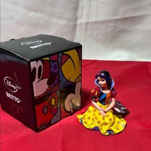 Snow White Figurine - Colorful Collectible Toy - Britto Disney